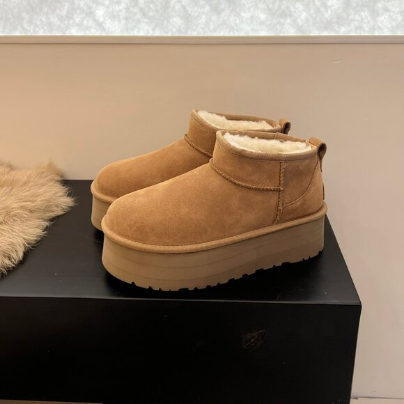 UGG Womens classic ultra mini platform boots Chestnut - Picture 1 of 8